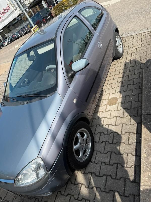 Second-hand Opel Corsa 80 CP (58 kW) 2005 Argintiu Hatchback
