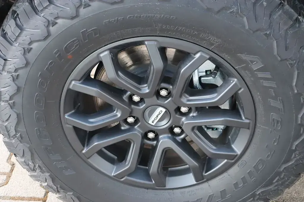 Neu Ford Ranger Raptor 292 PS (214 kW) 2026 Absoluteblack metallic Pickup