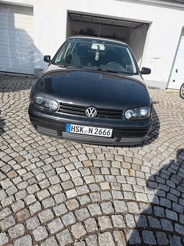 Gebraucht VW Golf IV 115 PS (84 kW) 2000 Schwarz Kleinwagen