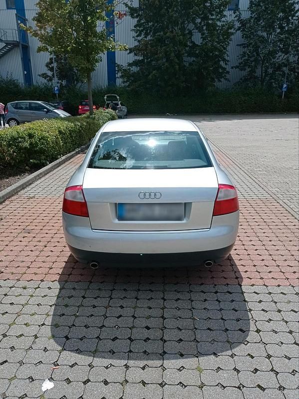 Gebraucht Audi A4 163 PS (119 kW) 2005 Grau Limousine