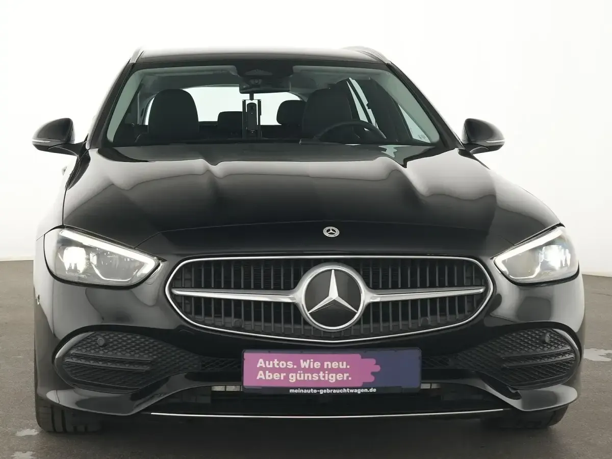 Gebraucht Mercedes C200 Avantgarde 163 PS (119 kW) 2024 Schwarz Limousine