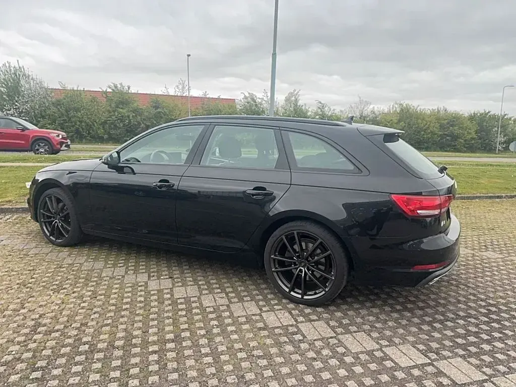 Gebraucht Audi A4 Sport 190 PS (139 kW) 2019 Schwarz Kombi