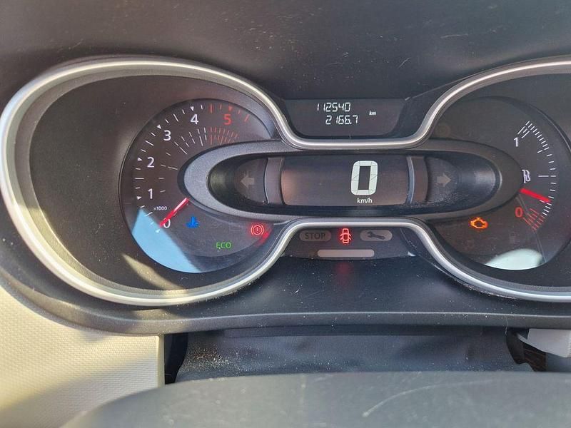 Gebraucht Renault Trafic 163 PS (119 kW) 2017 Weiß Van / Kleinbus