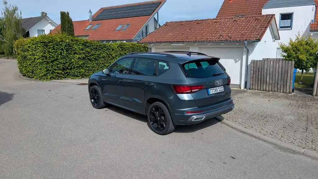 Używany Seat Ateca FR 150 KM (110 kW) 2021 Szary SUV
