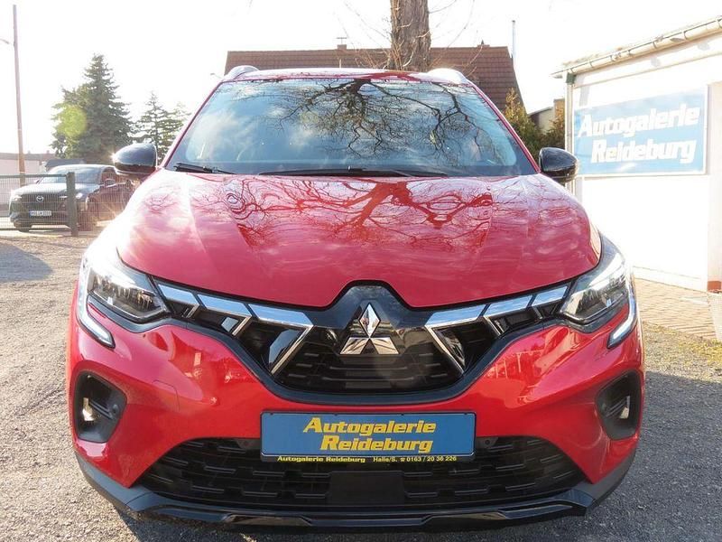 Gebraucht Mitsubishi ASX Plus 140 PS (102 kW) 2024 Rot SUV