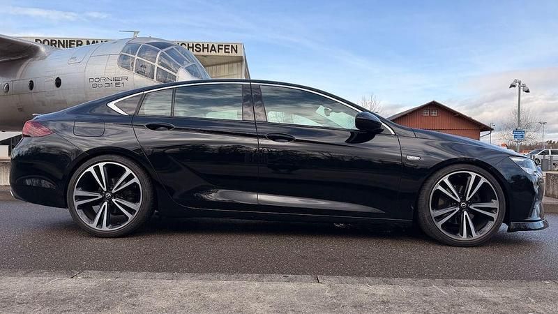 Gebraucht Opel Insignia Business 174 PS (127 kW) 2022 Schwarz Limousine