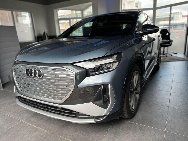 Blau Gebraucht 2023 Audi Q4 Sportback e-tron S-Line SUV | 32.995 € (Fairer Preis) - Bild 1/4