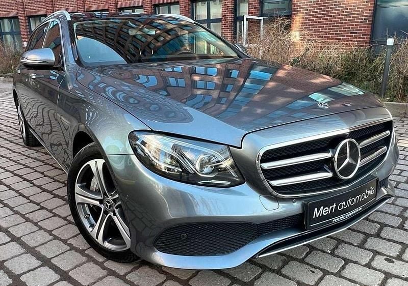 Gebraucht Mercedes E450 367 PS (269 kW) 2019 Selenitgrau (metallic) Kombi
