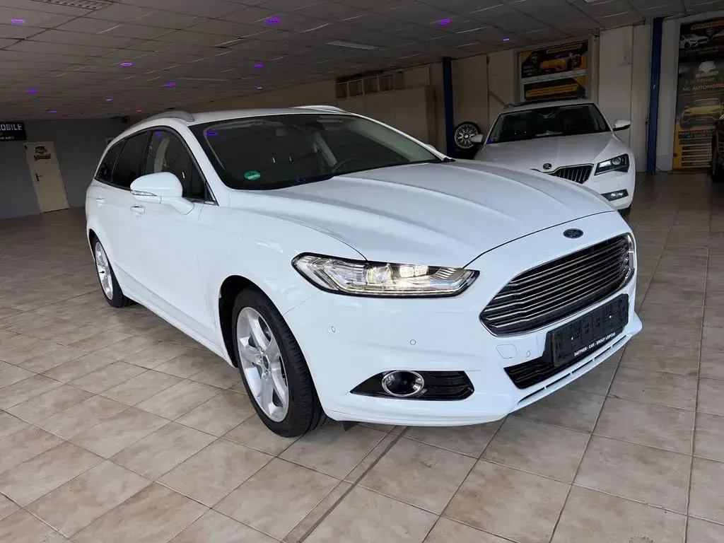 Gebraucht Ford Mondeo Titanium 179 PS (131 kW) 2018 Weiß Limousine