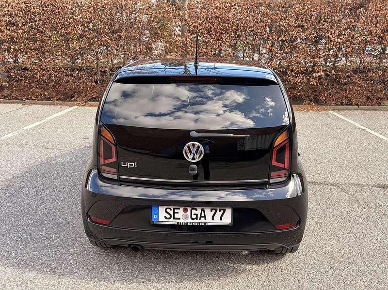 Second-hand VW up! Join 90 CP (66 kW) 2018 Negru Hatchback