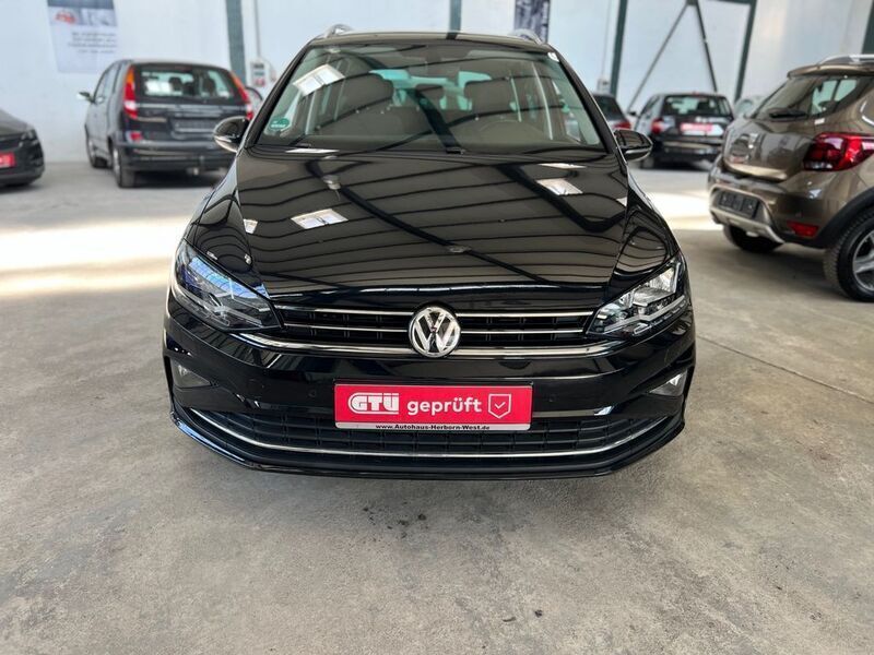 Schwarz Gebraucht 2017 VW Golf Sportsvan Comfortline Van / Kleinbus | 15.990 € (Guter Preis) - Bild 1/4