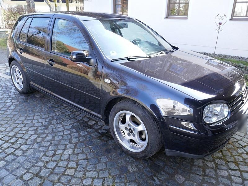 Gebraucht VW Golf IV 105 PS (77 kW) 2003 Schwarz Kleinwagen