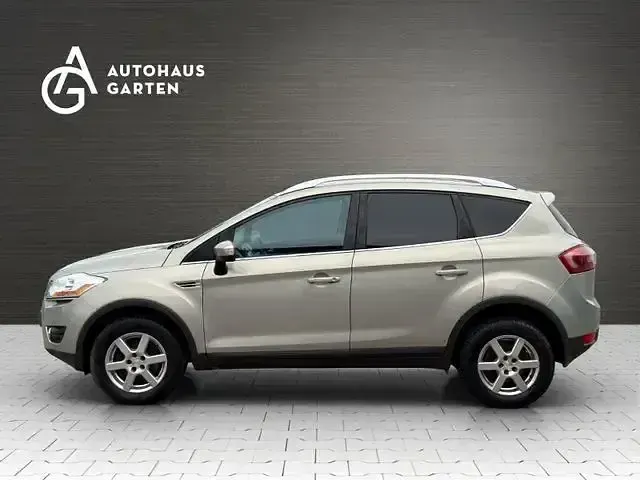 Gebraucht Ford Kuga Titanium 136 PS (100 kW) 2009 Silber SUV