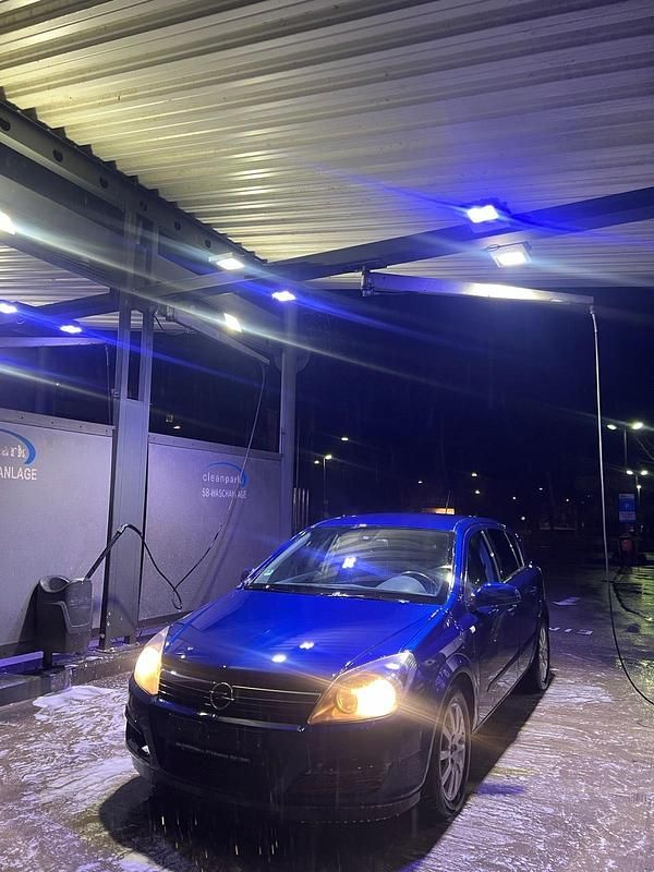 Gebraucht Opel Astra 105 PS (77 kW) 2004 Blau Kleinwagen