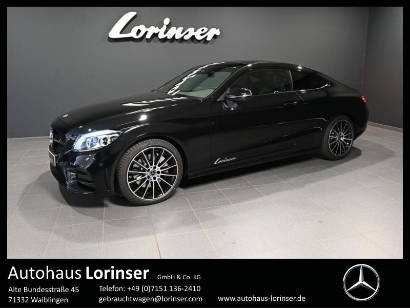 Obsidianschwarz metallic Gebraucht 2022 Mercedes C300 AMG Limousine | 51.800 € - Bild 1/4