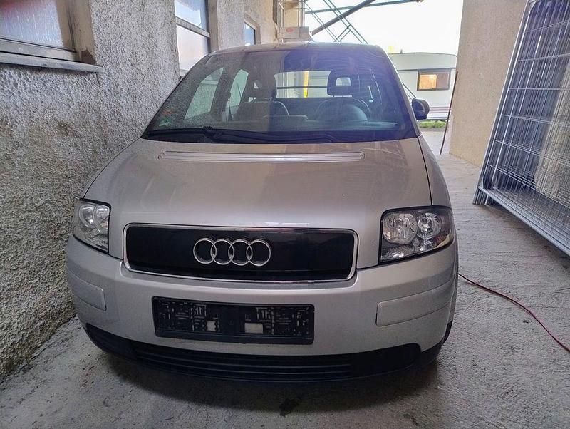 Gebraucht Audi A2 75 PS (55 kW) 2002 Silber Kleinwagen