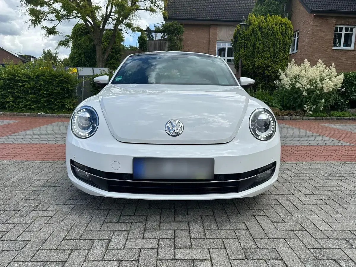 Gebraucht VW Beetle 105 PS (77 kW) 2012 Weiß Kleinwagen