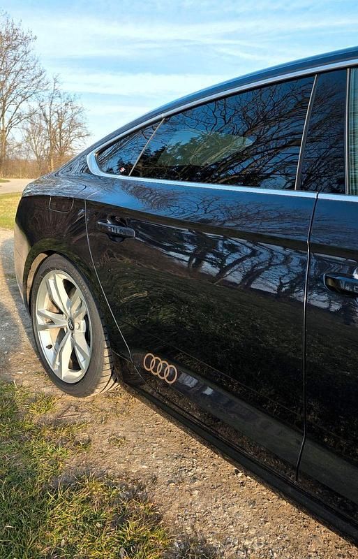 Gebraucht Audi A5 Sportback Ambiente 252 PS (185 kW) 2017 Schwarz Kleinwagen