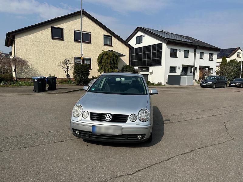 Gebraucht VW Polo 75 PS (55 kW) 2002 Silber Kleinwagen