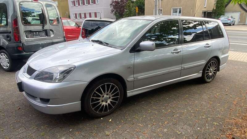 Coolsilber (m) Gebraucht 2006 Mitsubishi Lancer Intense Kombi | 1.350 € (Superpreis) - Bild 1/4
