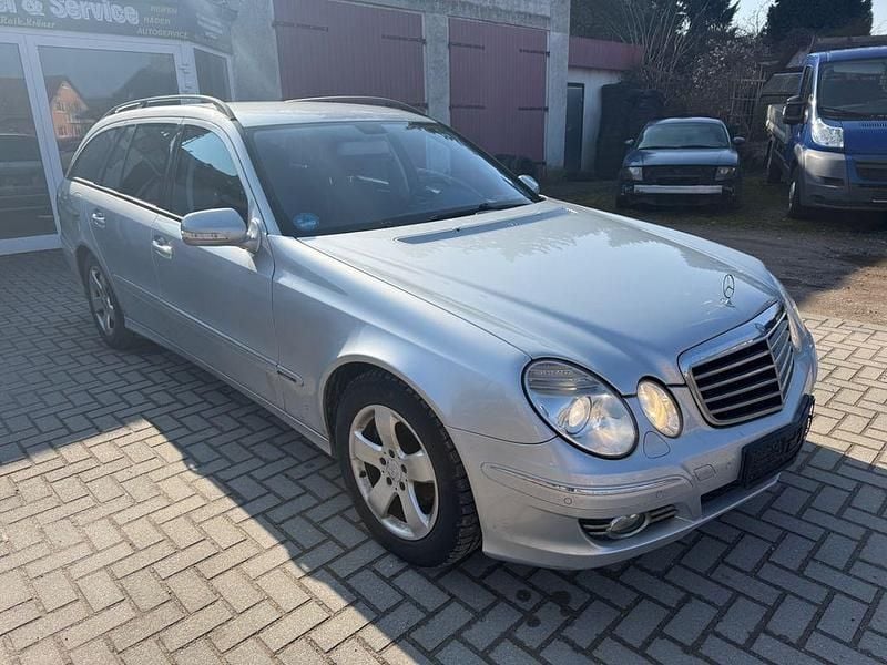 Gebraucht Mercedes E220 170 PS (125 kW) 2008 Silber Kombi
