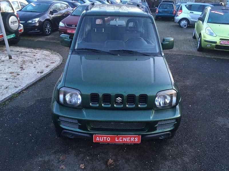 Używany Suzuki Jimny 86 KM (63 kW) 2011 Zielony SUV