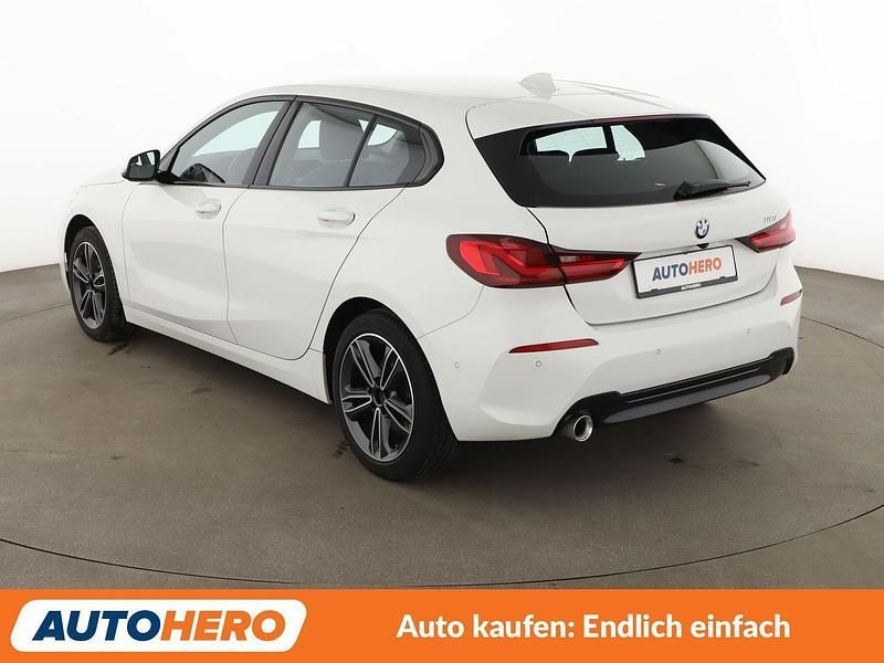 Gebraucht BMW 118 Sport Line 140 PS (102 kW) 2020 Weiß Kleinwagen