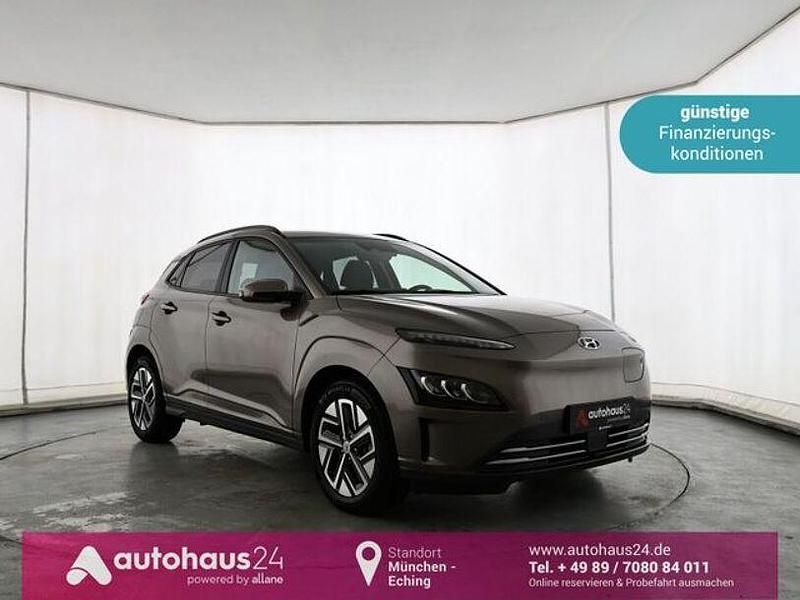 Braun Gebraucht 2023 Hyundai Kona Trend SUV | 23.440 € (Fairer Preis) - Bild 1/4