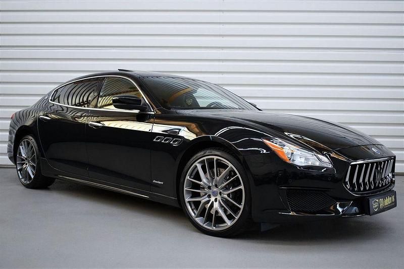 Schwarz Gebraucht 2019 Maserati Quattroporte Limousine | 83.288 € - Bild 1/4