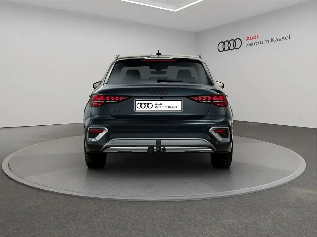 Neu Audi A3 Sport 150 PS (110 kW) 2026 Grau Limousine