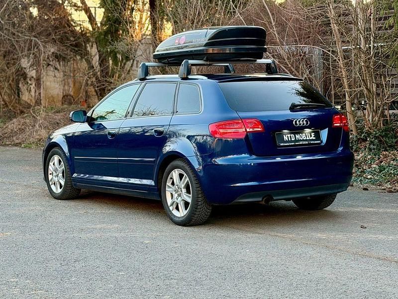 Gebraucht Audi A3 Ambiente 140 PS (102 kW) 2011 Blau Kleinwagen