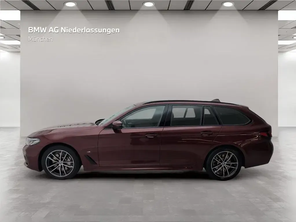 Gebraucht BMW 530 Performance 245 PS (180 kW) 2023 Rot Kombi