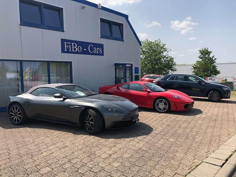 Gebraucht Porsche Panamera 441 PS (324 kW) 2018 Vulkangraumetallic Kleinwagen