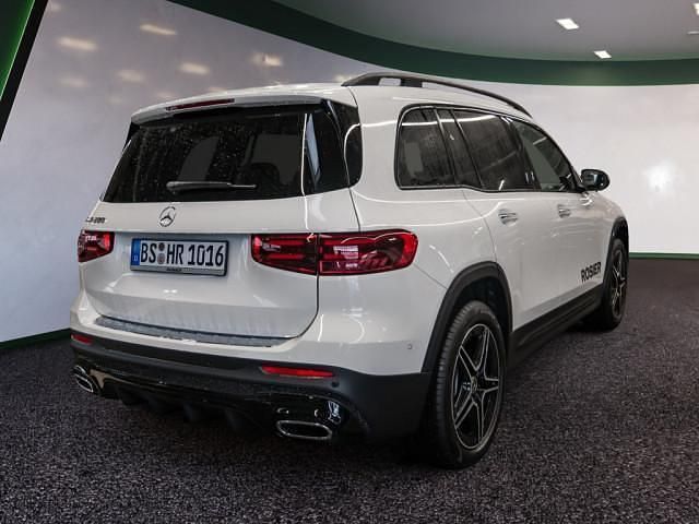 Gebraucht Mercedes GLB200 AMG line 163 PS (119 kW) 2025 Weiss / polarweiß SUV