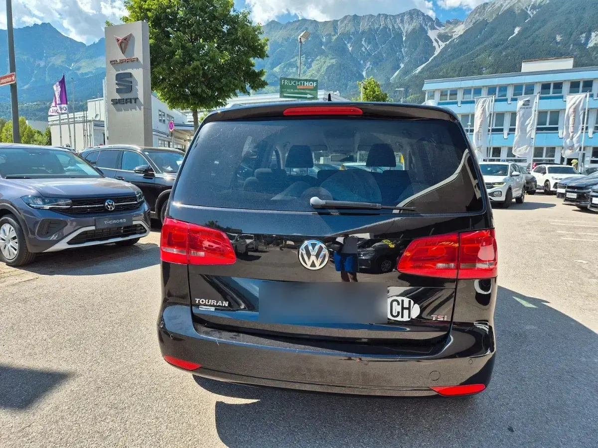 Gebraucht VW Touran Match 140 PS (102 kW) 2012 Grau Van / Kleinbus