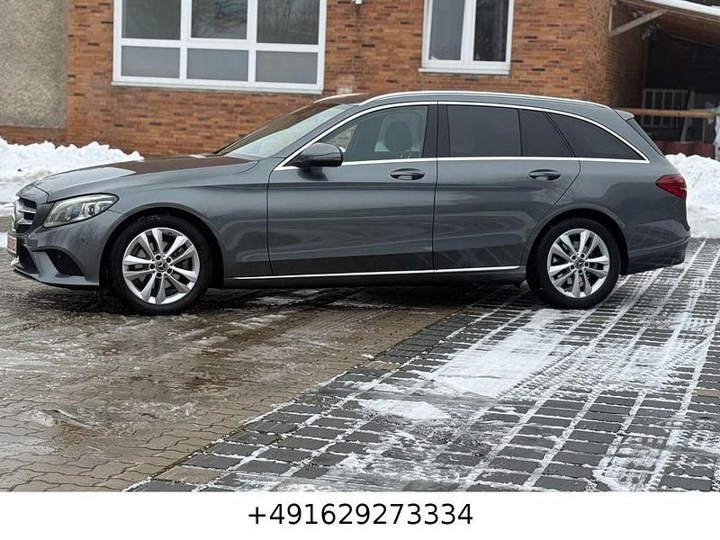 Gebraucht Mercedes C200 184 PS (135 kW) 2018 Grau Kombi
