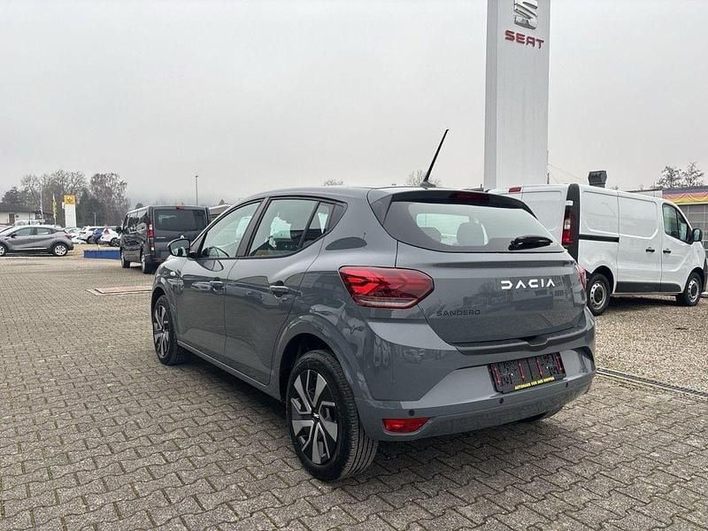 Gebraucht Dacia Sandero Expression 91 PS (66 kW) 2025 Grau Kleinwagen