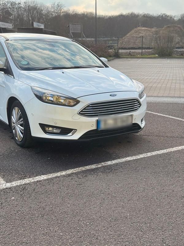 Usata Ford Focus 150 CV (110 kW) 2015 Bianco Station wagon