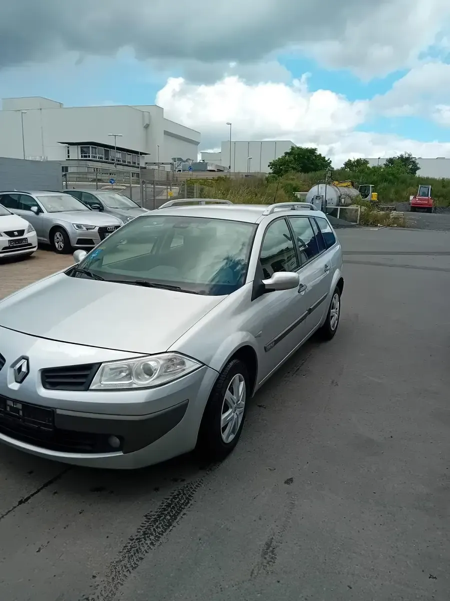 Gebraucht Renault Mégane GrandTour 112 PS (82 kW) 2006 Grau Kombi