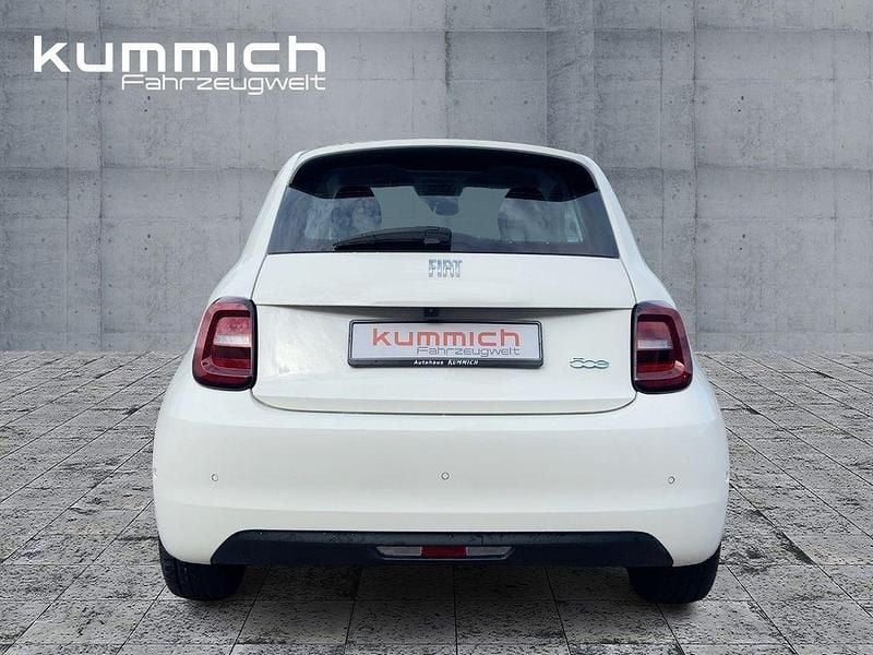 Gebraucht Fiat 500e 86 kW (118 PS) 2023 Weiß Limousine