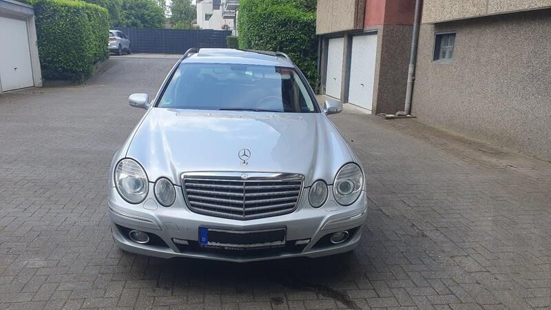 Silber Gebraucht 2008 Mercedes E220 Kombi | 3.999 € (Fairer Preis) - Bild 1/4