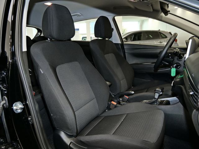 Schwarz Gebraucht 2023 Hyundai i20 Trend Limousine | 16.980 € (Fairer Preis) - Bild 1/2
