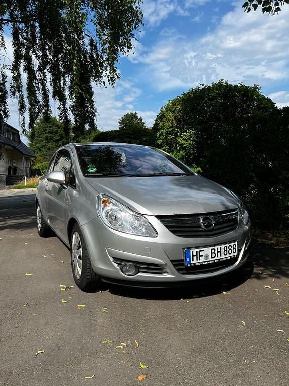 Silber Gebraucht 2008 Opel Corsa Limousine | 2.000 € (Guter Preis) - Bild 1/4