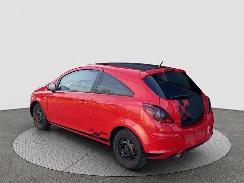 Gebraucht Opel Corsa Color Edition 90 PS (66 kW) 2010 Rot Kleinwagen