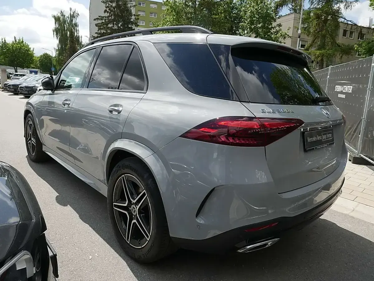 Gebraucht Mercedes GLE300 AMG 269 PS (197 kW) 2025 Manufaktur lack manufaktur ... SUV