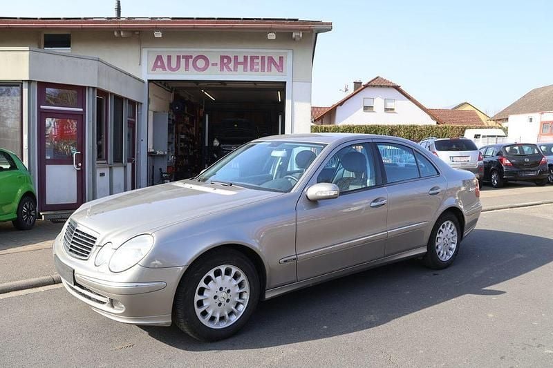 Gebraucht Mercedes E280 Avantgarde 190 PS (139 kW) 2006 Silber Limousine