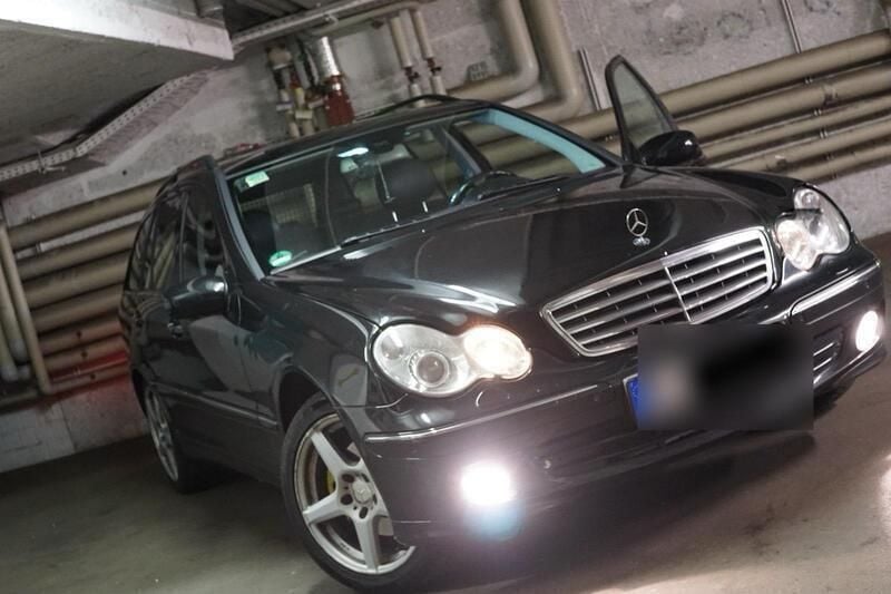 Schwarz Gebraucht 2005 Mercedes C280 Kombi | 6.300 € (Teuer) - Bild 1/4