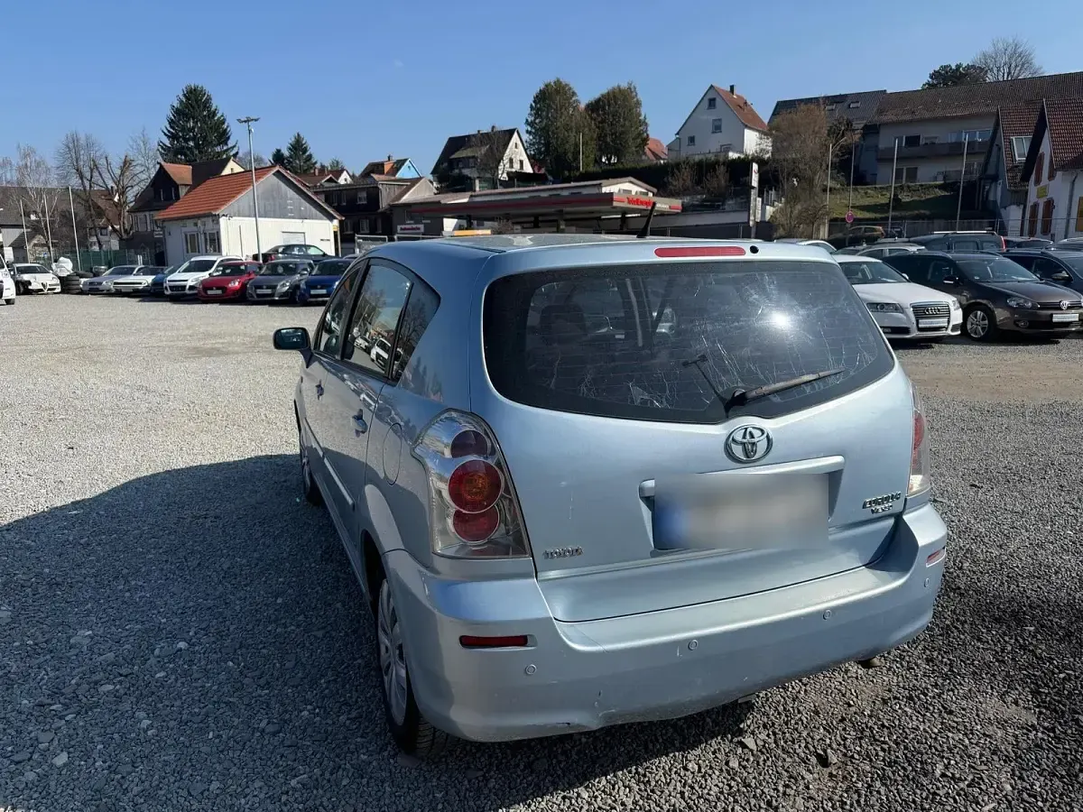 Gebraucht Toyota Corolla Verso 125 PS (91 kW) 2006 Blau Van / Kleinbus
