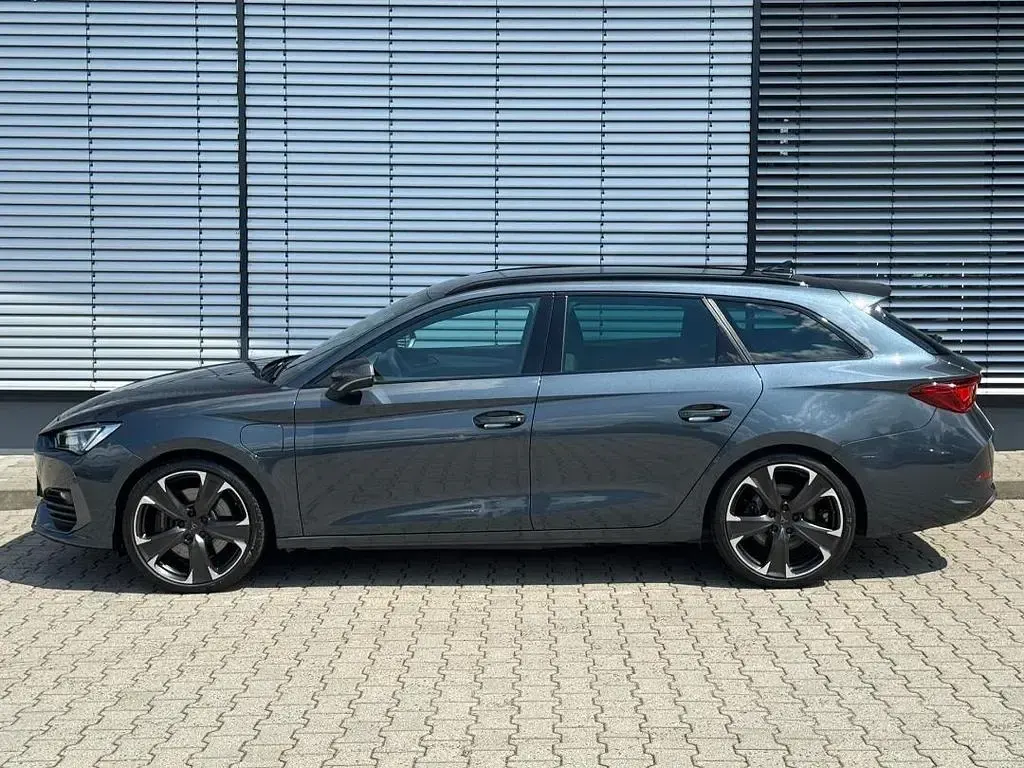 Gebraucht Cupra Leon VZ 245 PS (180 kW) 2022 Grau Limousine