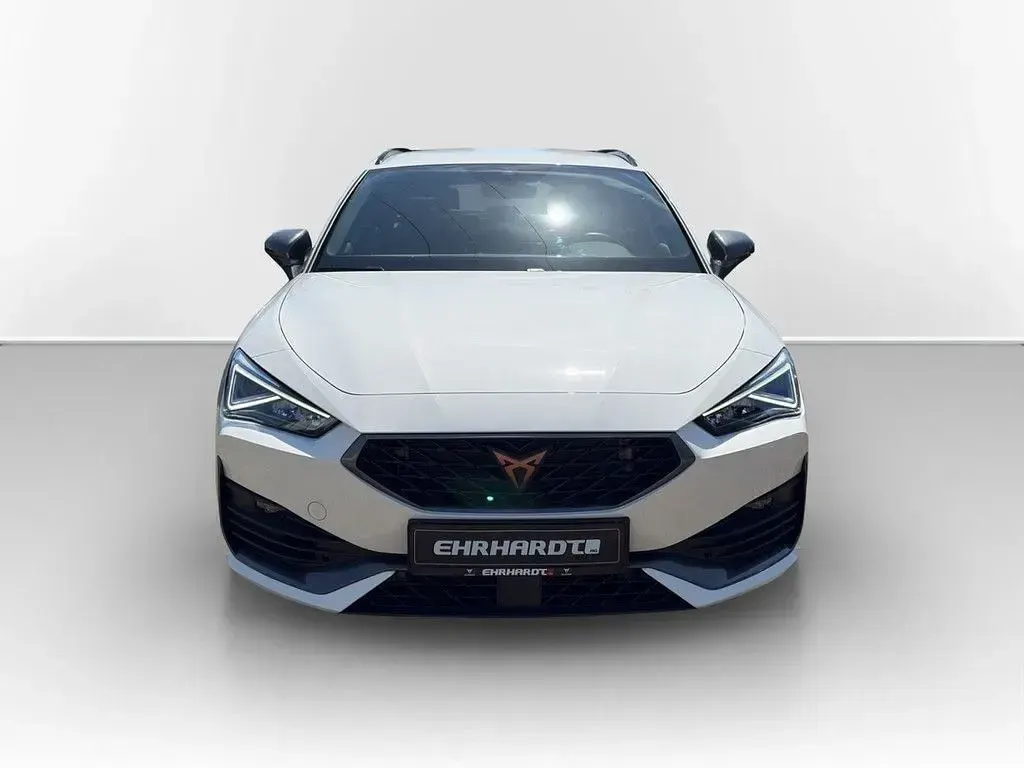 Gebraucht Cupra Leon VZ 310 PS (228 kW) 2024 Weiß Limousine